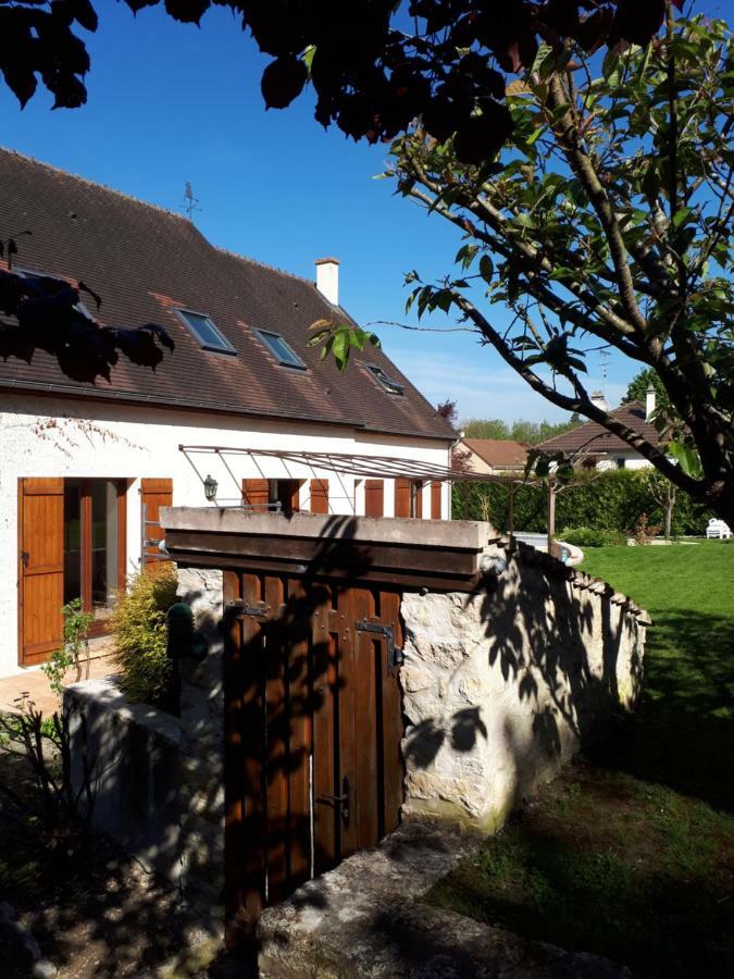 Au Chat Perche Mareil-sur-Mauldre Exterior photo
