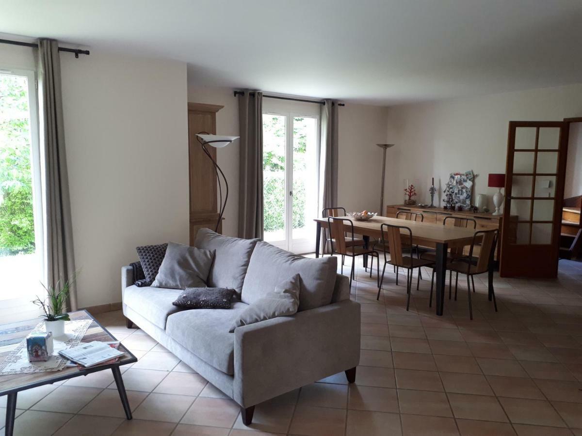 Au Chat Perche Mareil-sur-Mauldre Exterior photo